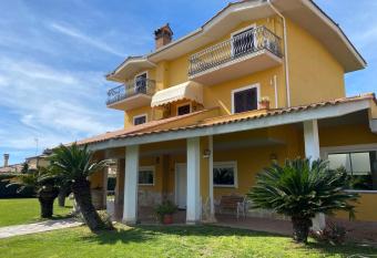 Relais Le Folaghe has Balcony rooms