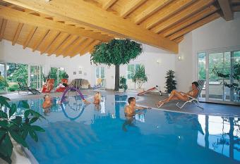 Hotel Ursula Garni has Balcony rooms