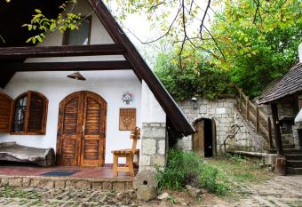 Myrtus Pince   s Vend  gh  z has Balcony rooms