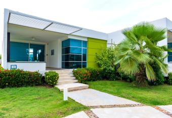 Marina Puerto Velero allows 18 year olds to book a room