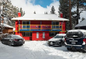 Cedar Pines allows 18 year olds to book a room