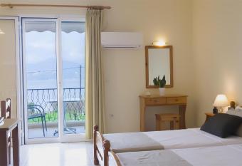 Fani Hotel has Balcony rooms