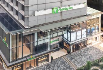 Holiday Inn Golden Mile, an IHG Hotel allows 18 year olds to book a room