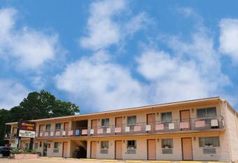 Budget Inn Jonesboro allows 18 year olds to book a room