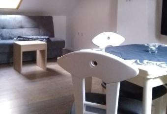 Gem  tliche Wohnung N  he Centro allows 18 year olds to book a room