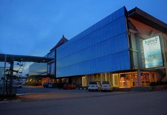 The Hills Batam allows 18 year olds to book a room