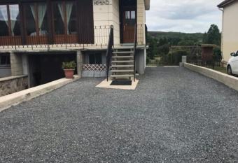 Belle-Vue has Balcony rooms