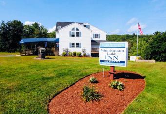Winnisquam Lake Inn has Balcony rooms