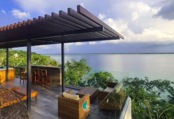 MBH Maya Bacalar Hotel Boutique allows 18 year olds to book a room