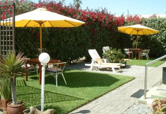 Pension d Avignon has Balcony rooms