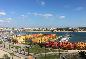 Ryan  s Flat allows 18 year olds to book a room