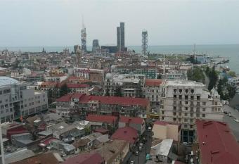 Apartamenti Batumi allows 18 year olds to book a room
