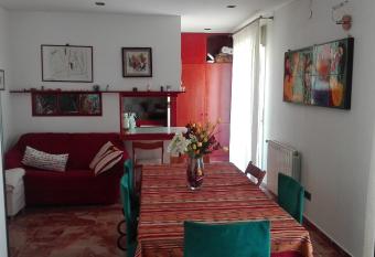 APPARTAMENTO DE GASPERI allows 18 year olds to book a room