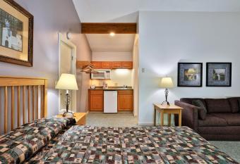 Cedarbrook Queen Studio 207 allows 18 year olds to book a room