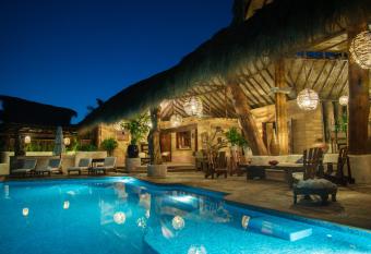 Villa El Ensue  o by La Casa Que Canta has Balcony rooms