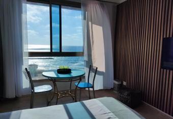 maytoro allows 18 year olds to book a room