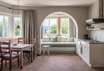 Villa Gloria allows 18 year olds to book a room