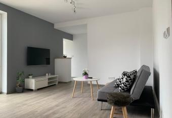 Tolarova Apartm  n has Balcony rooms