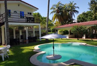 Rancho villas de alicia has Balcony rooms