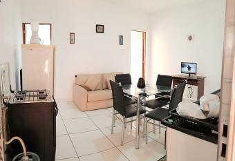 Apartamento em Caucaia do Alto allows 18 year olds to book a room