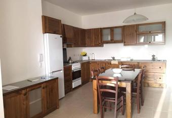 New and airy apartment in Marsalforn has Balcony rooms