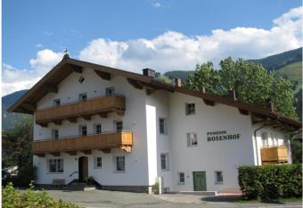 Pension Rosenhof has Balcony rooms