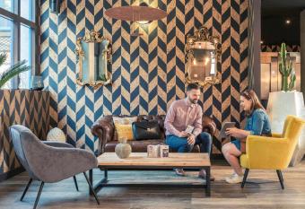 Mercure Paris Porte de Pantin allows 18 year olds to book a room