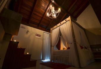 Pousada Retiro das Ilhas allows 18 year olds to book a room