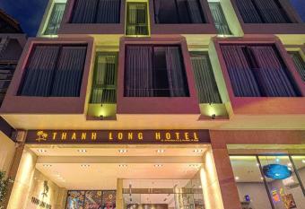 Thanh Long Hotel - Tra Khuc allows 18 year olds to book a room