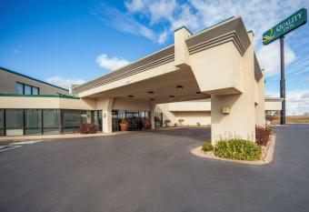 Suburban Studios I-80 Grand Island allows 18 year olds to book a room