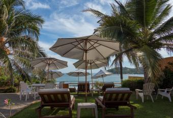 Villas Miramar allows 18 year olds to book a room