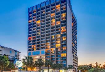 2Br Penthouse in the Ocean Forest Plaza has Balcony rooms