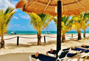 Arrecifes Suites has Balcony rooms