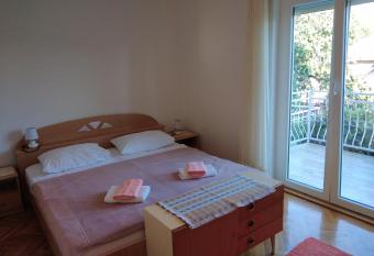 Soba   eljka has Balcony rooms