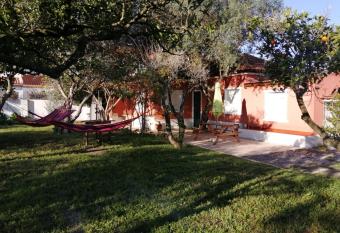 Casa das Laranjeiras e parque infantil has Balcony rooms
