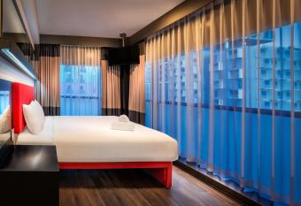 Essence Hotel Carlton allows 18 year olds to book a room