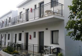 Hide Away Ipsos has Balcony rooms