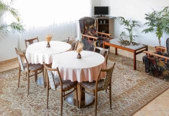 Alton garni hotel has Balcony rooms