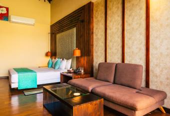 Seahorse Hotel & Spa has Smoking/Balcony rooms