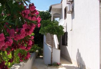 Apartments Ivana has Balcony rooms