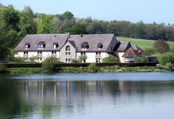 Eden Park Hotel Restaurant allows 18 year olds to book a room