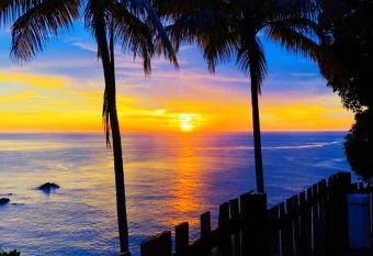 Castara Inn has Balcony rooms