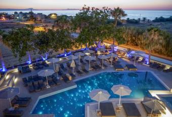 CHC Imperial Palace Adults Only allows 18 year olds to book a room