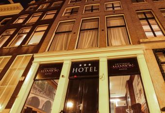 Hotel Mansion allows 18 year olds to book a room