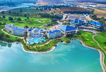 Pattana Sports Resort has Balcony rooms