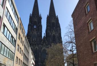 City Apartment am Dom allows 18 year olds to book a room