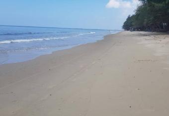 Amy s beach apartments has Balcony rooms