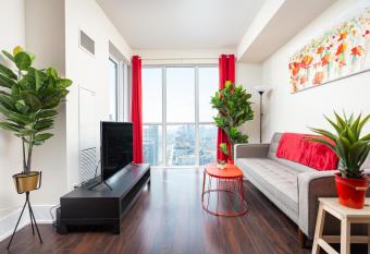 Historic Unobstructed Views In Downtown Core has Balcony rooms