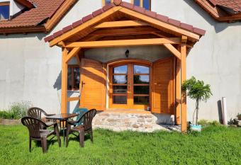 Novohradsk   hory - pron  jem na samot   u lesa allows 18 year olds to book a room