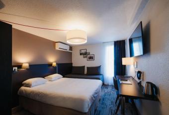 Sure Hotel by Best Western Ch  teauroux allows 18 year olds to book a room